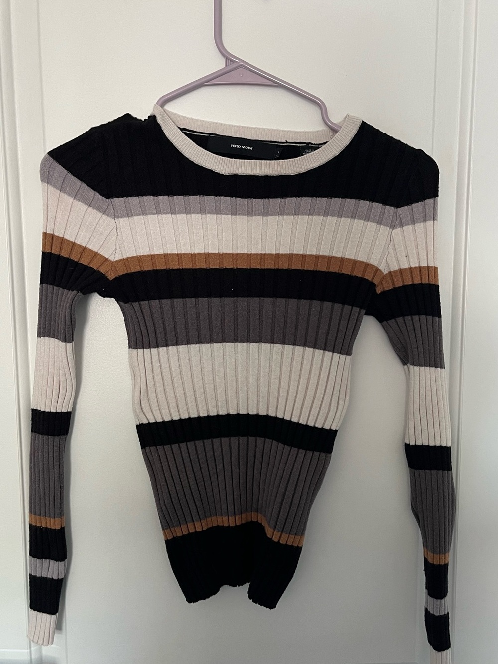 Vero Moda Ribbed Striped Crew Neck Sweater in Black, Gray, Cream, Brown